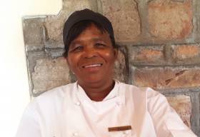 CHEF JOHANNA LOVES MAKING PEOPLE HAPPY!